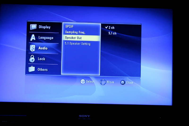 Illustration for article titled First Review: LG BH100 Hybrid Blu-Ray/HD-DVD Player (Verdict: Format War Still Blazing)